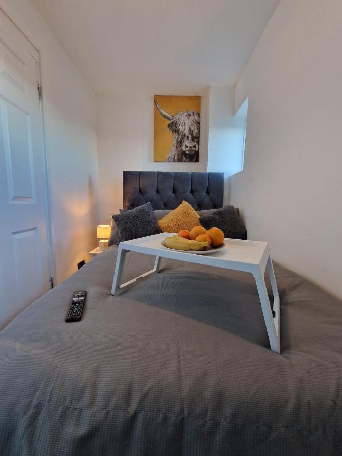 Private Room In London Enfield With Parking Eksteriør bilde