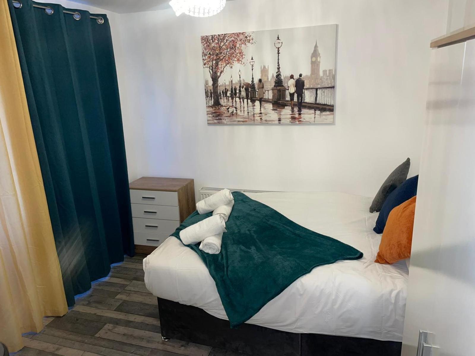 Private Room In London Enfield With Parking Eksteriør bilde